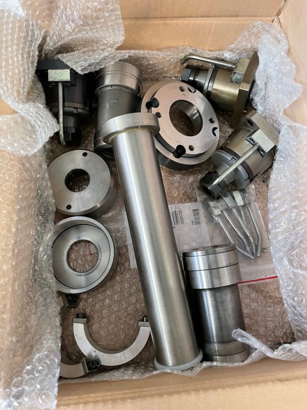 NC TURNING CENTER "SPINNER" TYPE TM