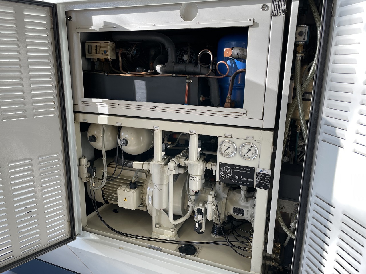 NC TURNING CENTER "SPINNER" TYPE TM