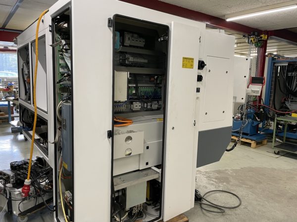 RECTIFIEUSE CYLINDRIQUE "STUDER" S36 CNC