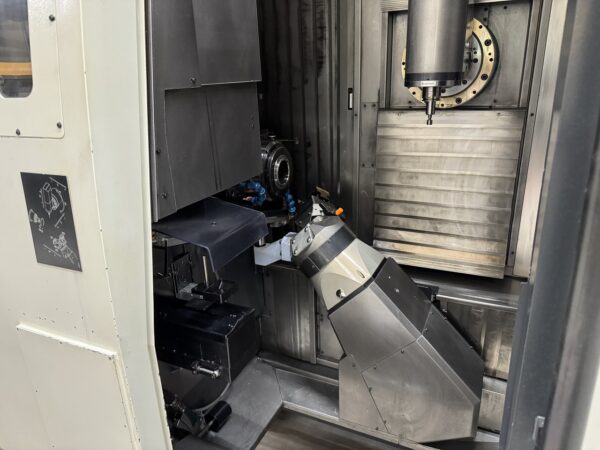 CENTRE DE TOURNAGE ET FRAISAGE "BUMOTEC" S-191FTL-PRM