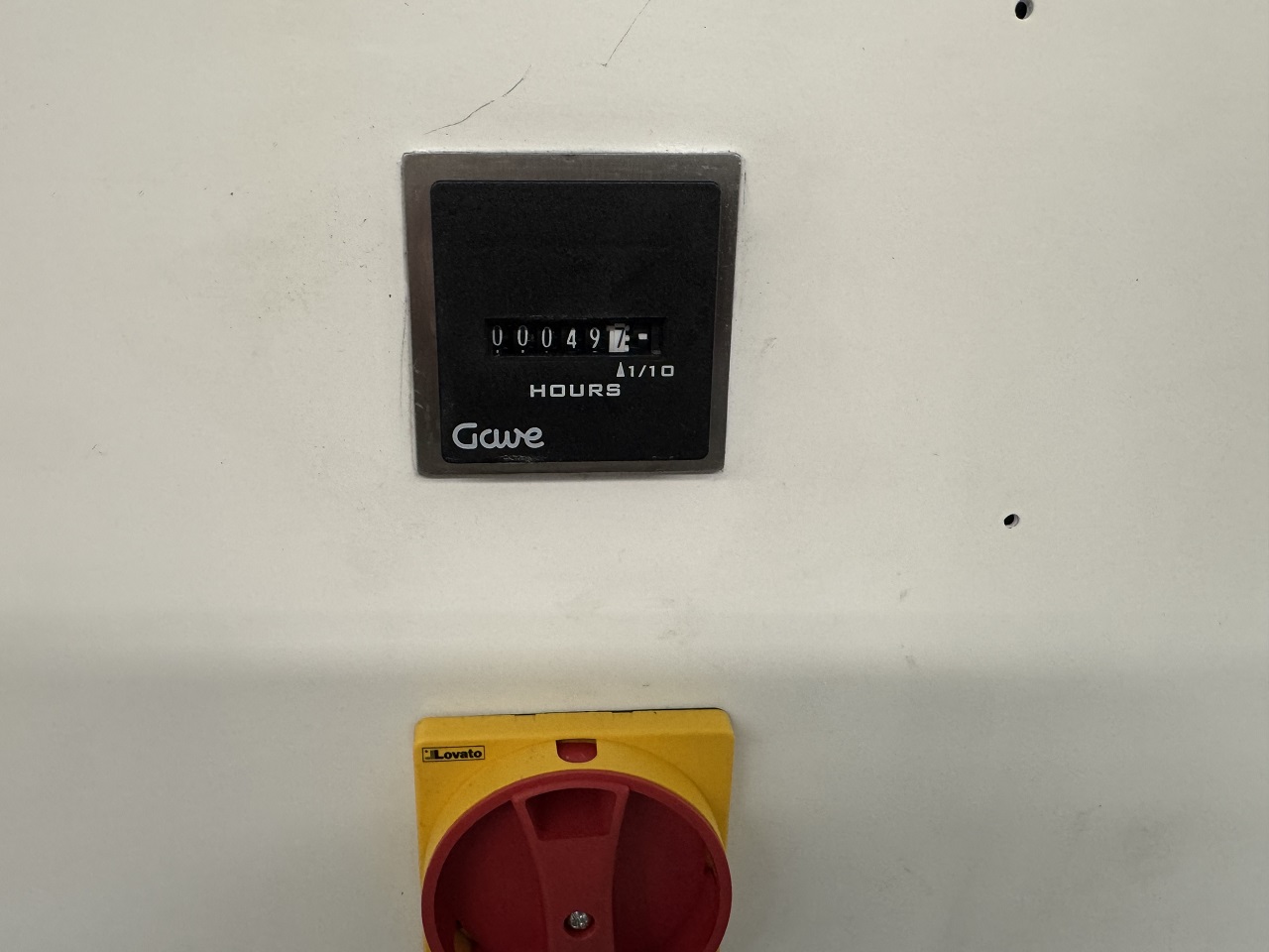 RECTIFIEUSE CYLINDRIQUE STUDER S30-1
hauteur de pointes 125 mm., entre-pointes 650 mm