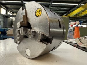 MANDRIN A 3 MORS PRATT BURNERD
Ø 160 mm., pour Studer S30