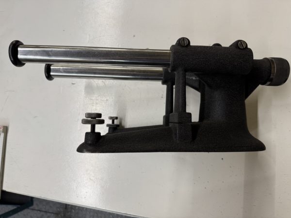 AUSWUCHTAPPARAT