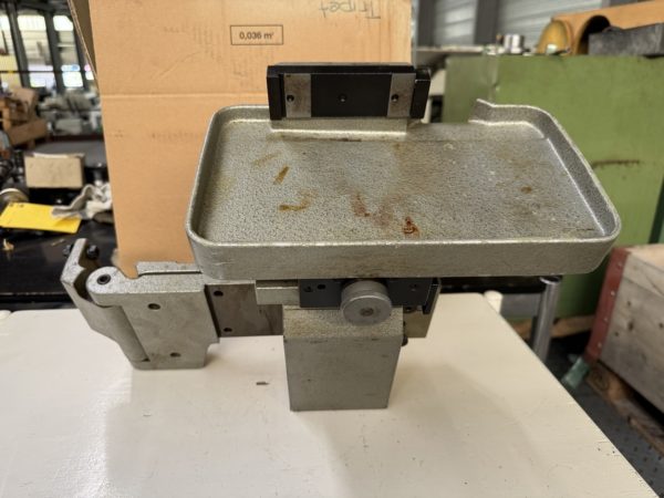 TABLE POUR CHARGEUR W20