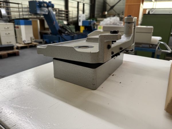 SUPPORT POUR CHARGEUR W-25