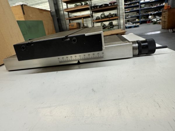 TABLE CROISEE