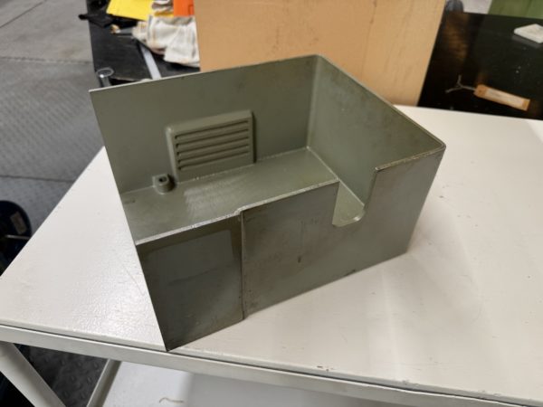 CAPOT D'EQUERRE PORTE-VANNE POUR CHARGEUR WAHLI W38