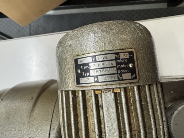 CHARGEUR AUTOMATIQUE WAHLI W-39