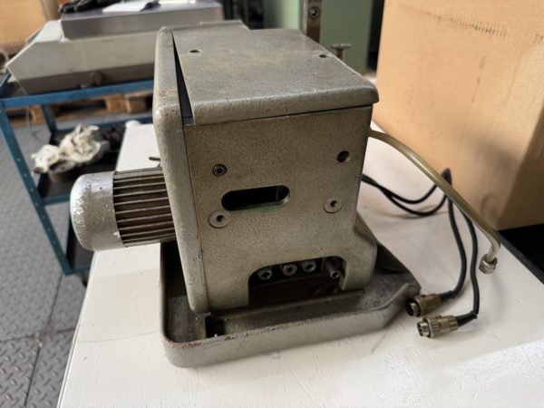 CHARGEUR AUTOMATIQUE WAHLI W-38