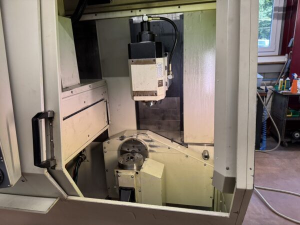 CENTRE D'USINAGE WILLEMIN-MACODEL W-408S