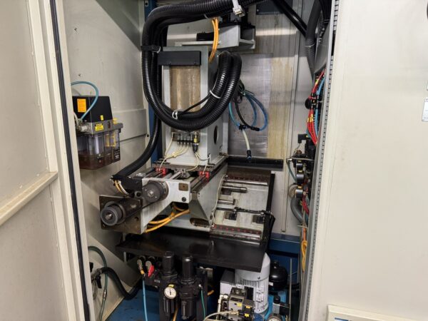 CENTRE D'USINAGE WILLEMIN-MACODEL W-408S