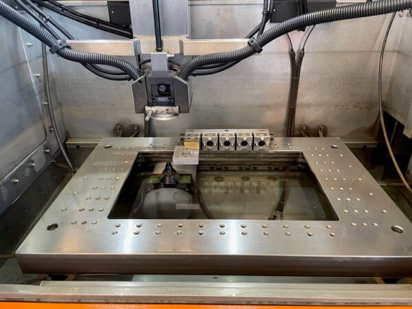 MACHINE A ETINCELER A FIL "AGIECHARMILLES" CUT P 550