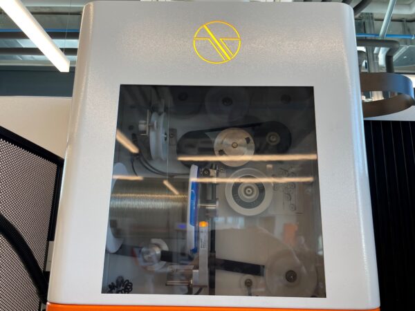 MACHINE A ETINCELER A FIL "AGIECHARMILLES" CUT P 550