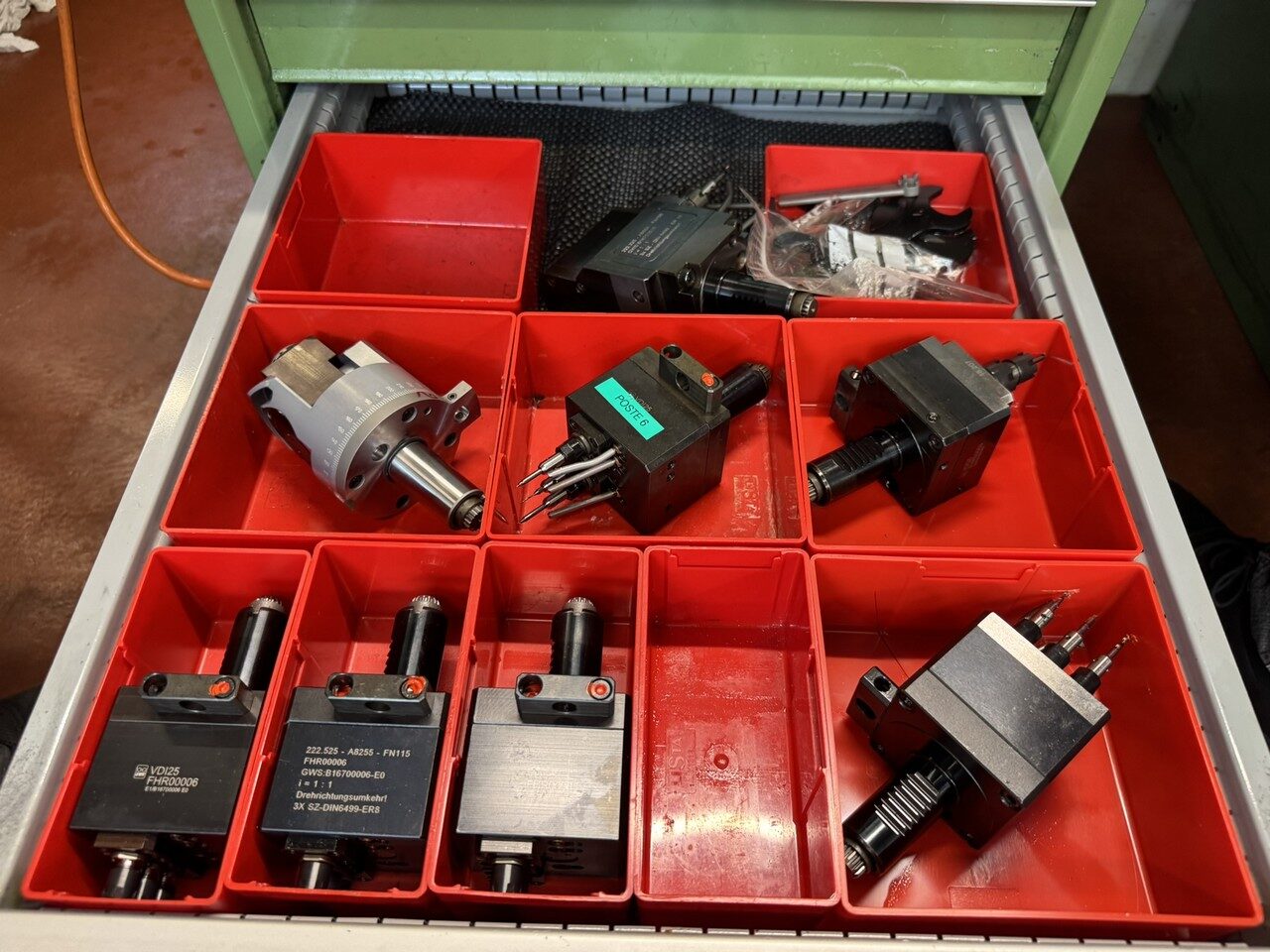 TOUR AUTOMATIQUE A DECOLLETER CNC TORNOS MULTISWISS 8X26 TOUR AUTOMATIQUE A DECOLLETER CNC TORNOS MULTISWISS 8X26