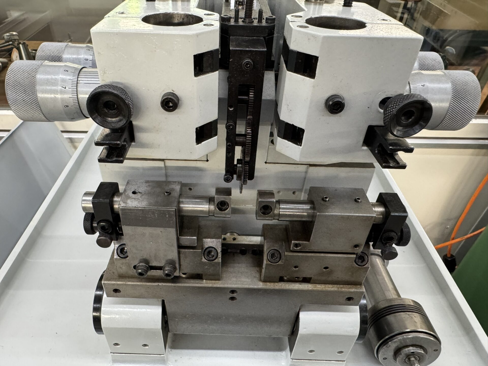 MACHINE A ROULER STRAUSAK TYPE 119 MACHINE A ROULER STRAUSAK TYPE 119