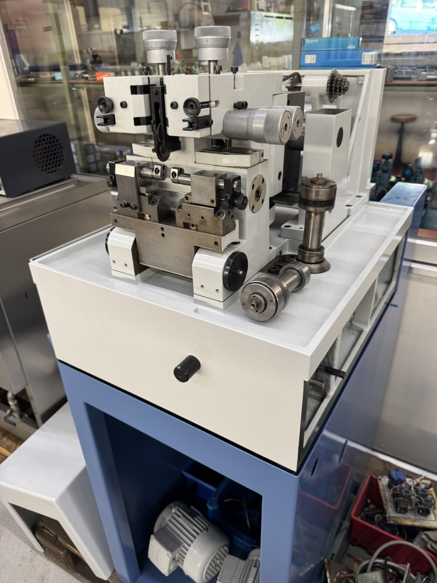 MACHINE A ROULER STRAUSAK TYPE 119 MACHINE A ROULER STRAUSAK TYPE 119