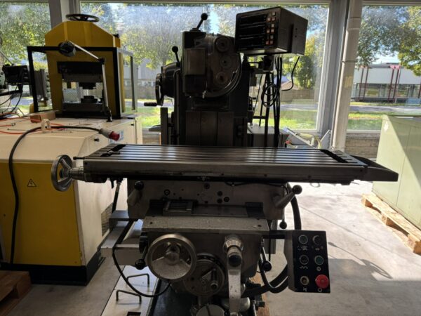UNIVERSAL-FRAESMASCHINE "SCHAUBLIN" 53N