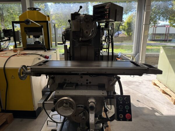 UNIVERSAL-FRAESMASCHINE "SCHAUBLIN" 53N