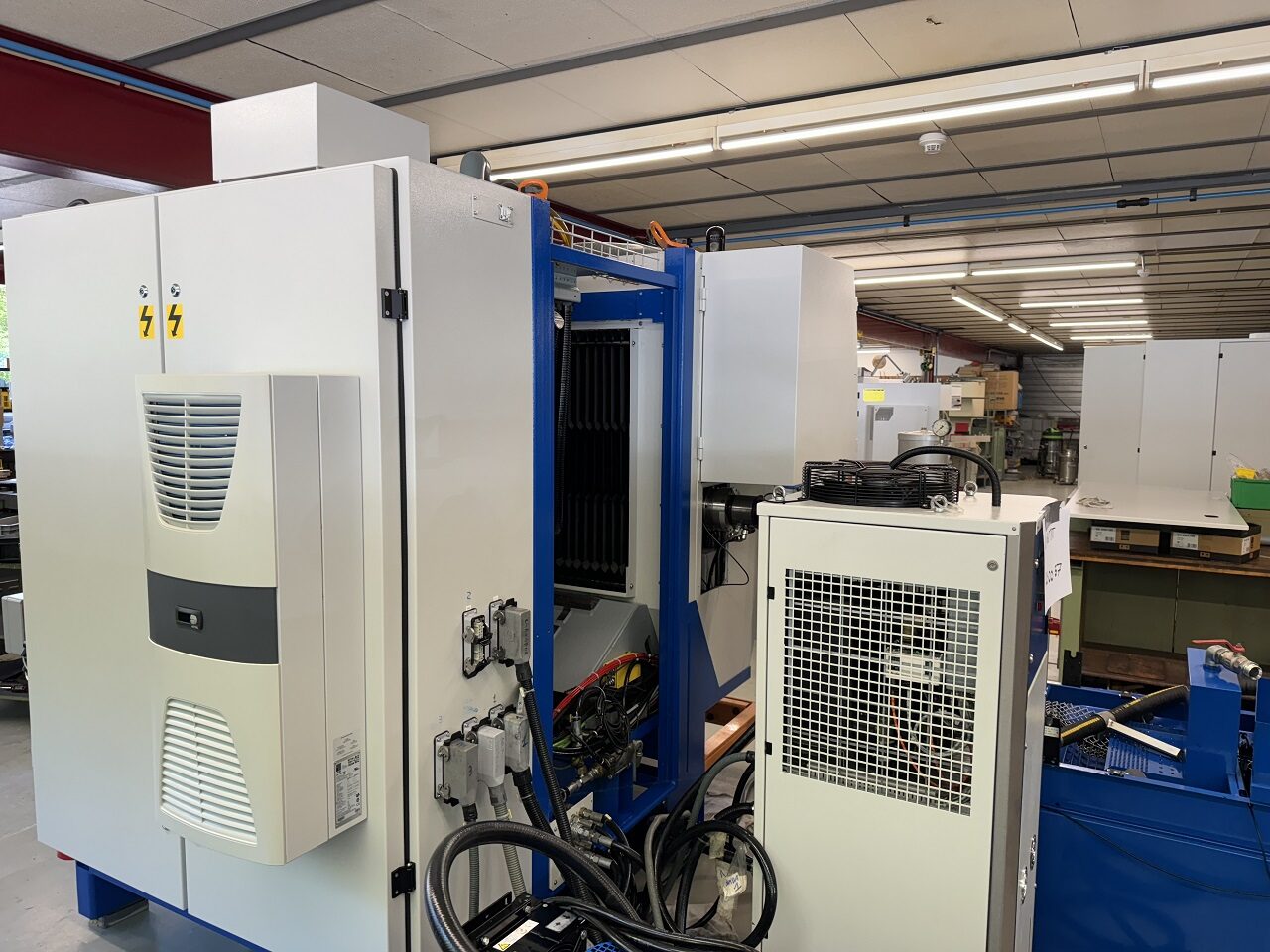 Machine-outil Willemin-Macodel W-508, modèle polyvalent d’usinage de précision