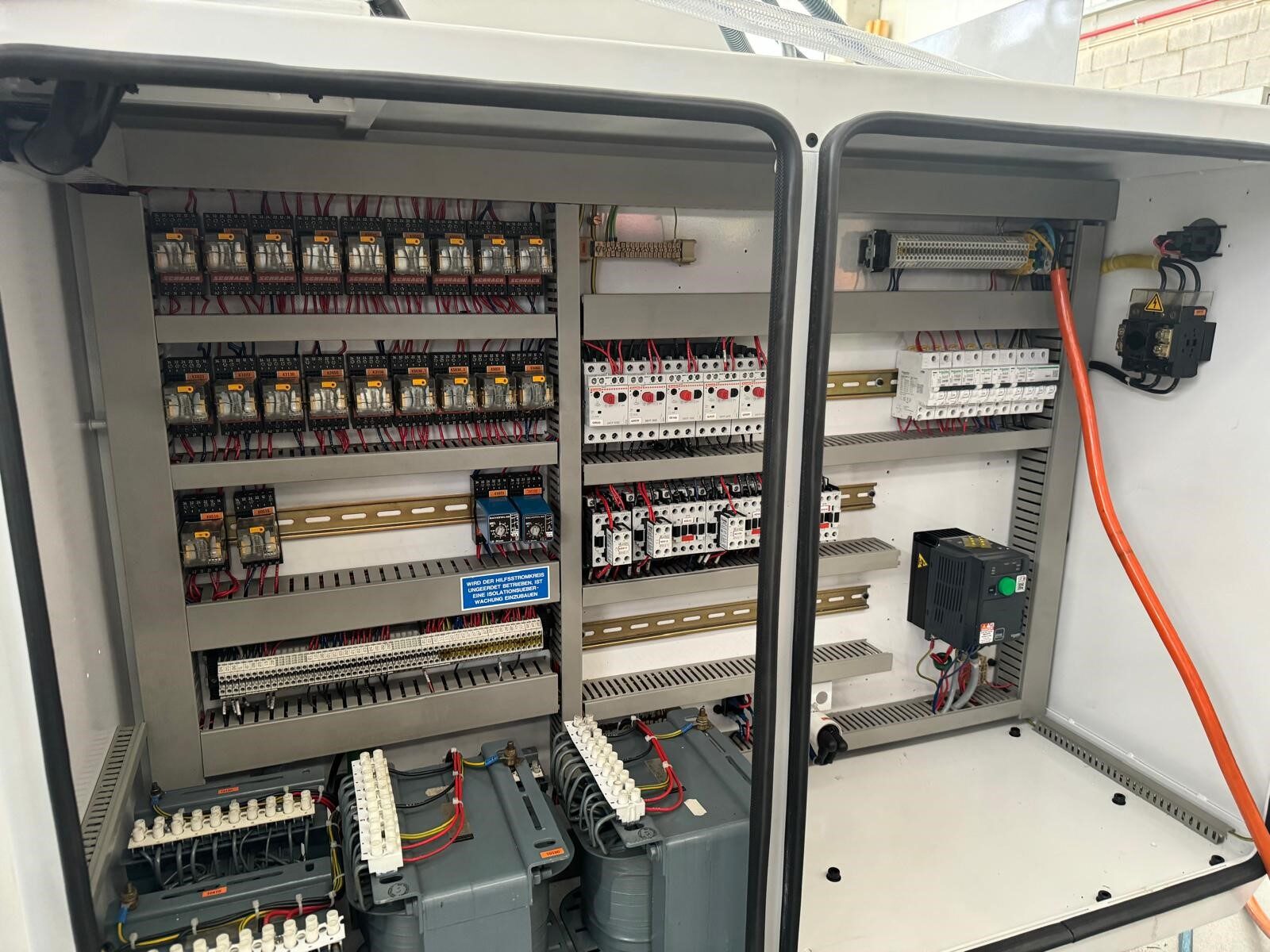 CYLINDRICAL GRINDER STUDER S-30 FAVORIT CYLINDRICAL GRINDER STUDER S-30 FAVORIT