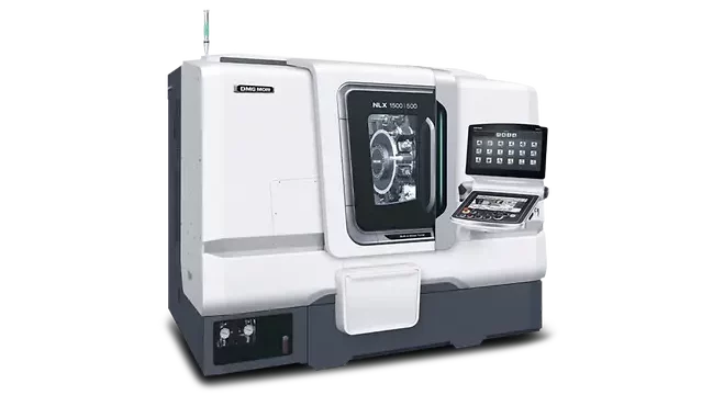 machine-outil DMG MORI en atelier de production