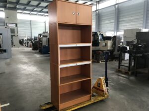 ARMOIRE EN BOIS A 5 COMPARTIMENTS