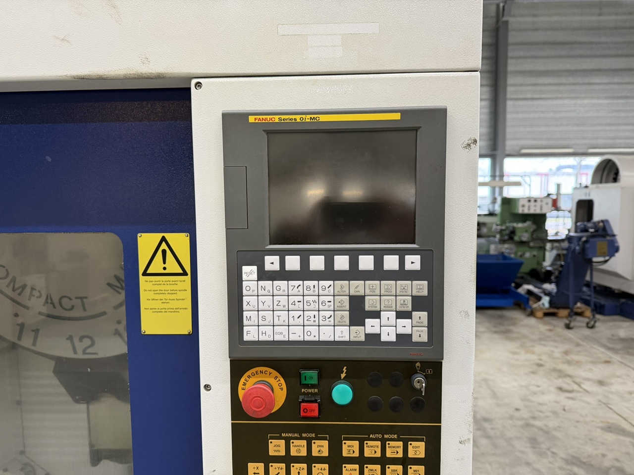 CENTRE USINAGE VERTICAL SCHAUBLIN 48-T CNC CENTRE USINAGE VERTICAL SCHAUBLIN 48-T CNC