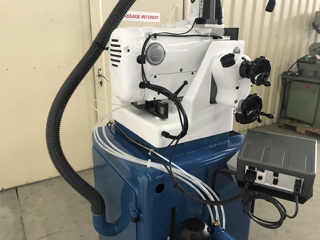 AFFÛTEUSE UNIVERSELLE EWAG TYPE WS-11 AFFÛTEUSE UNIVERSELLE EWAG TYPE WS-11