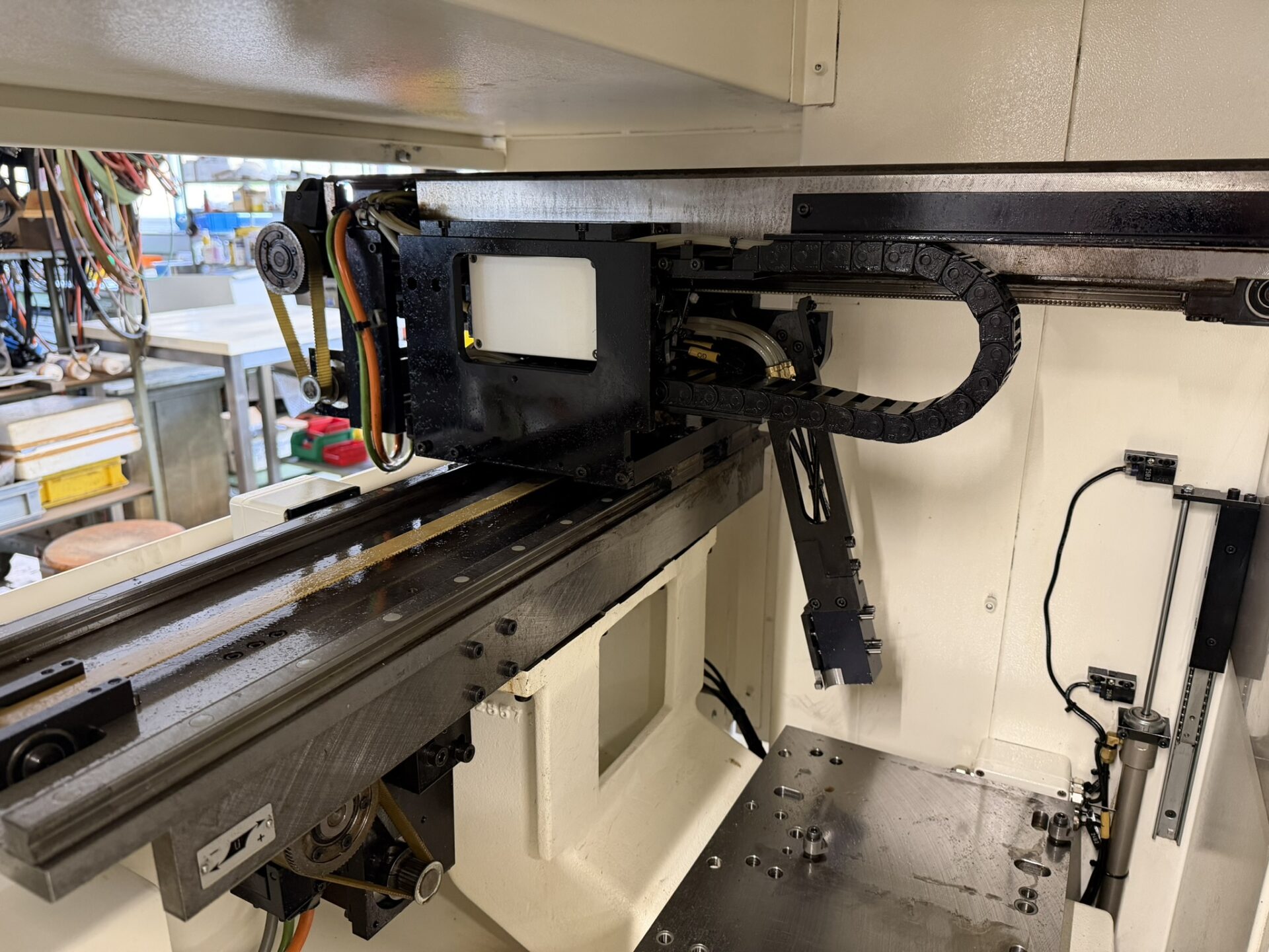 AFFUTEUSE D'OUTILS CNC ROLLOMATIC 620 XS AFFUTEUSE D'OUTILS CNC ROLLOMATIC 620 XS