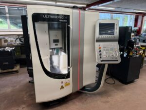 Centre d'usinage DMG SAUER ULTRASONIC 10