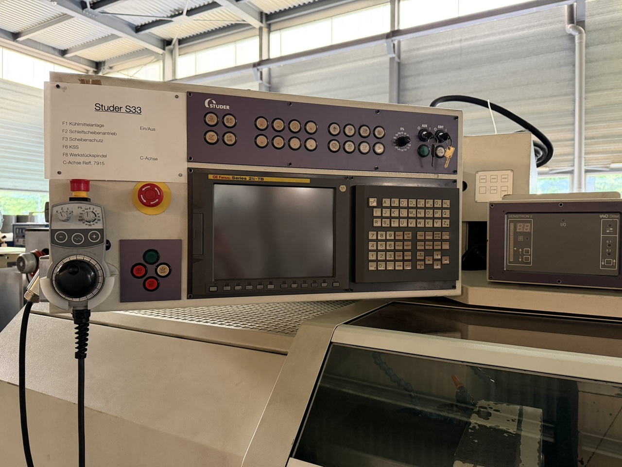 CNC CYLINDRICAL GRINDER STUDER S-33 CNC CNC CYLINDRICAL GRINDER STUDER S-33 CNC