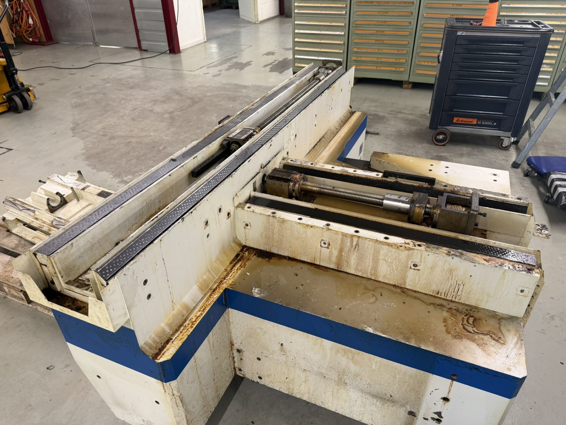 RECTIFIEUSE CYLINDRIQUE STUDER S21 CNC RECTIFIEUSE CYLINDRIQUE STUDER S21 CNC