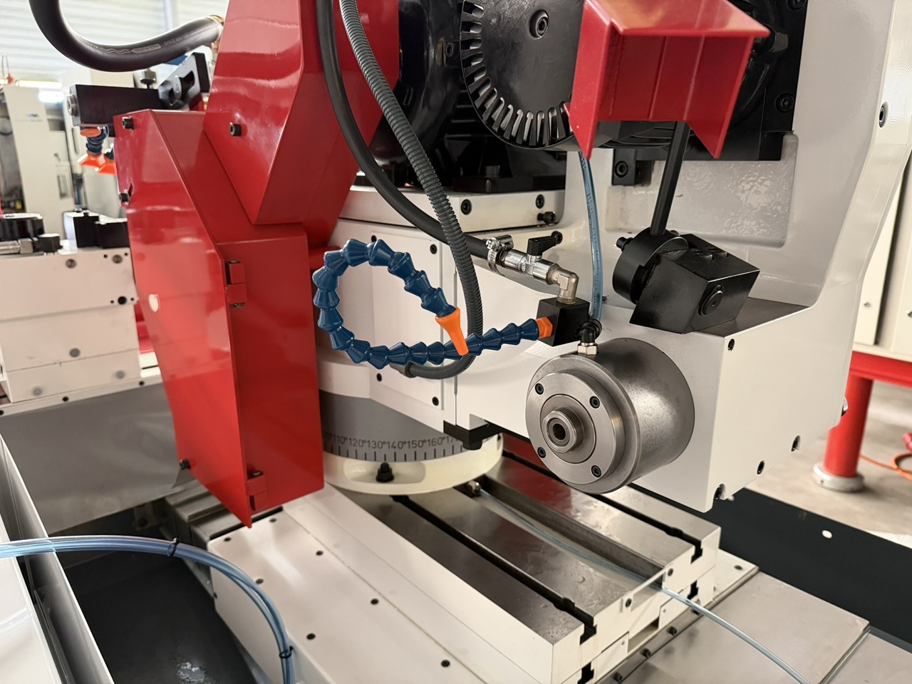 CYLINDRICAL GRINDING MACHINE STUDER S30-1 CYLINDRICAL GRINDING MACHINE STUDER S30-1