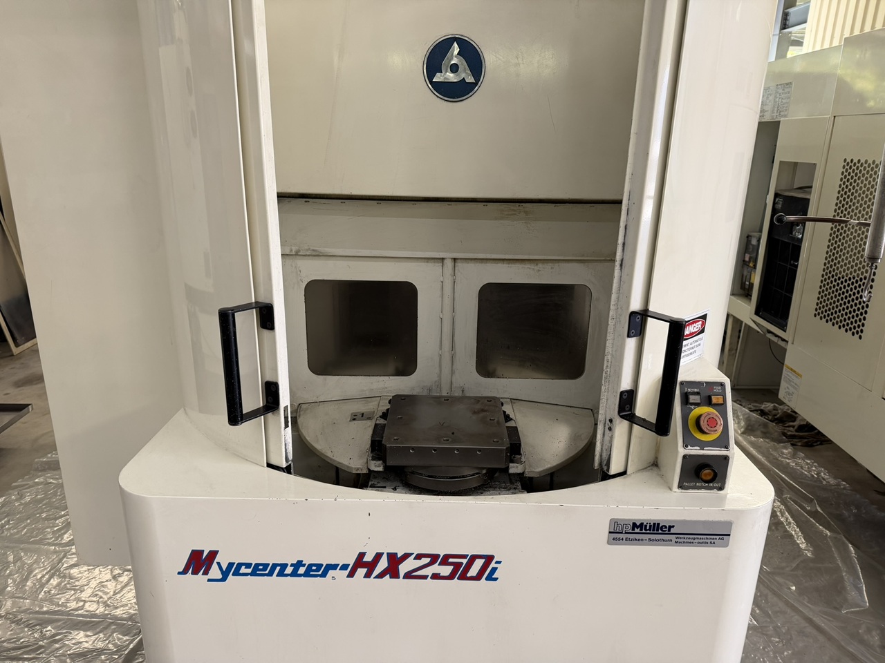 CENTRE D'USINAGE HORIZONTAL KITAMURA Mycenter HX250i CENTRE D'USINAGE HORIZONTAL KITAMURA Mycenter HX250i