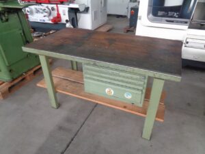 WORKBENCH 1500 x 800 mm, WITH 4 DRAWERS