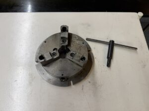 MANDRIN NBK-06 AUTOCENTRANT, A 3 MORS